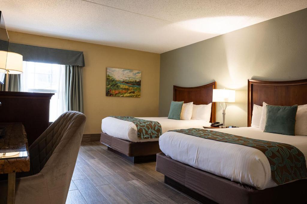 D. Hotel Suites & Spa Holyoke Exterior foto